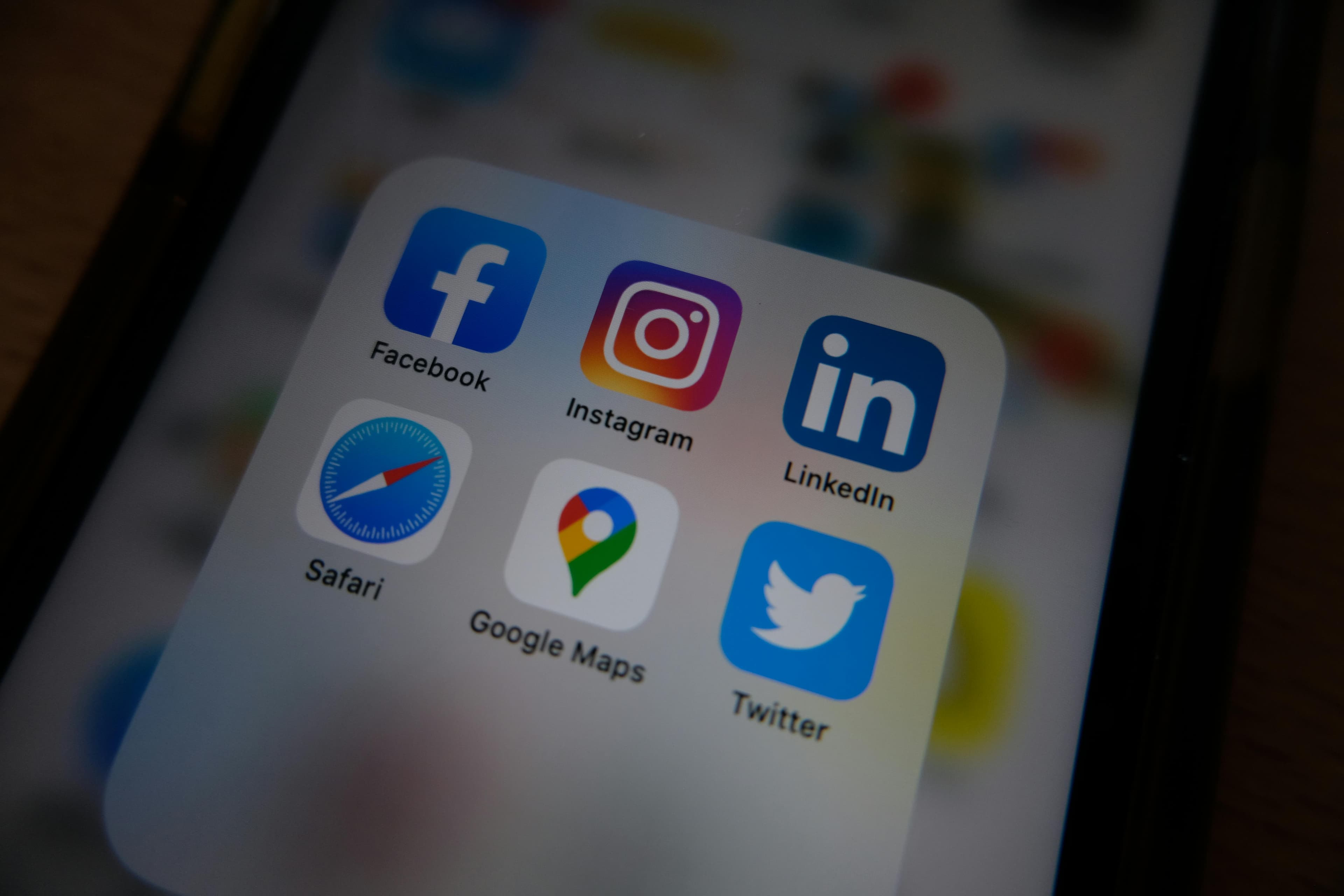 I found a new way to control social media time!